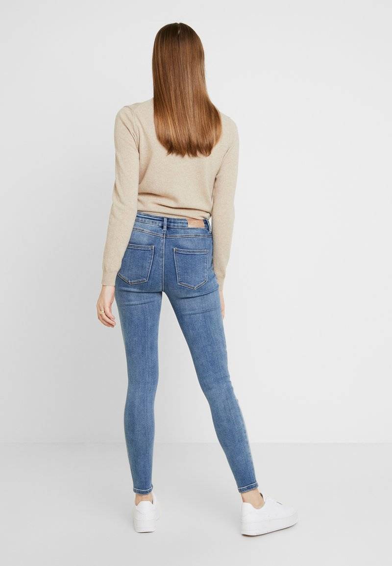 ONLY ONLY ONLMILA - Jeans Skinny Fit - medium blue denim Letzte 2 Tage