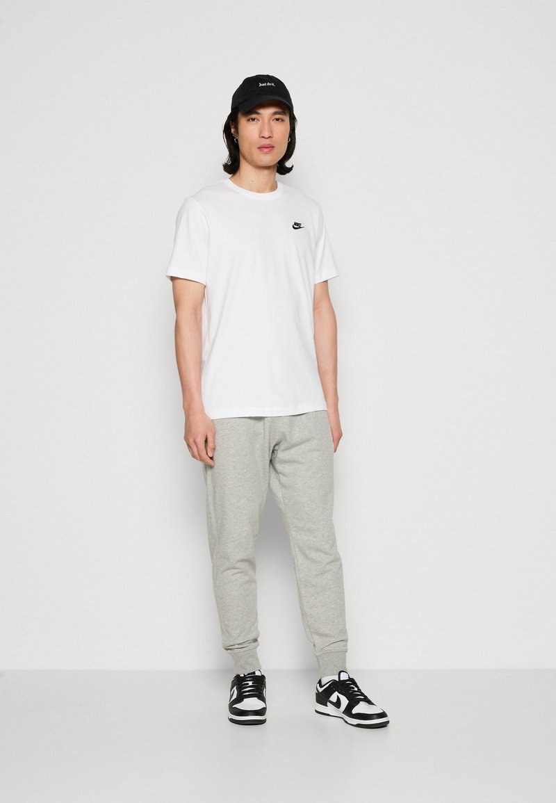 Nike Sportswear Nike Sportswear CLUB JGGR FT - Tracksuit bottoms Zeitbegrenzte Promotion