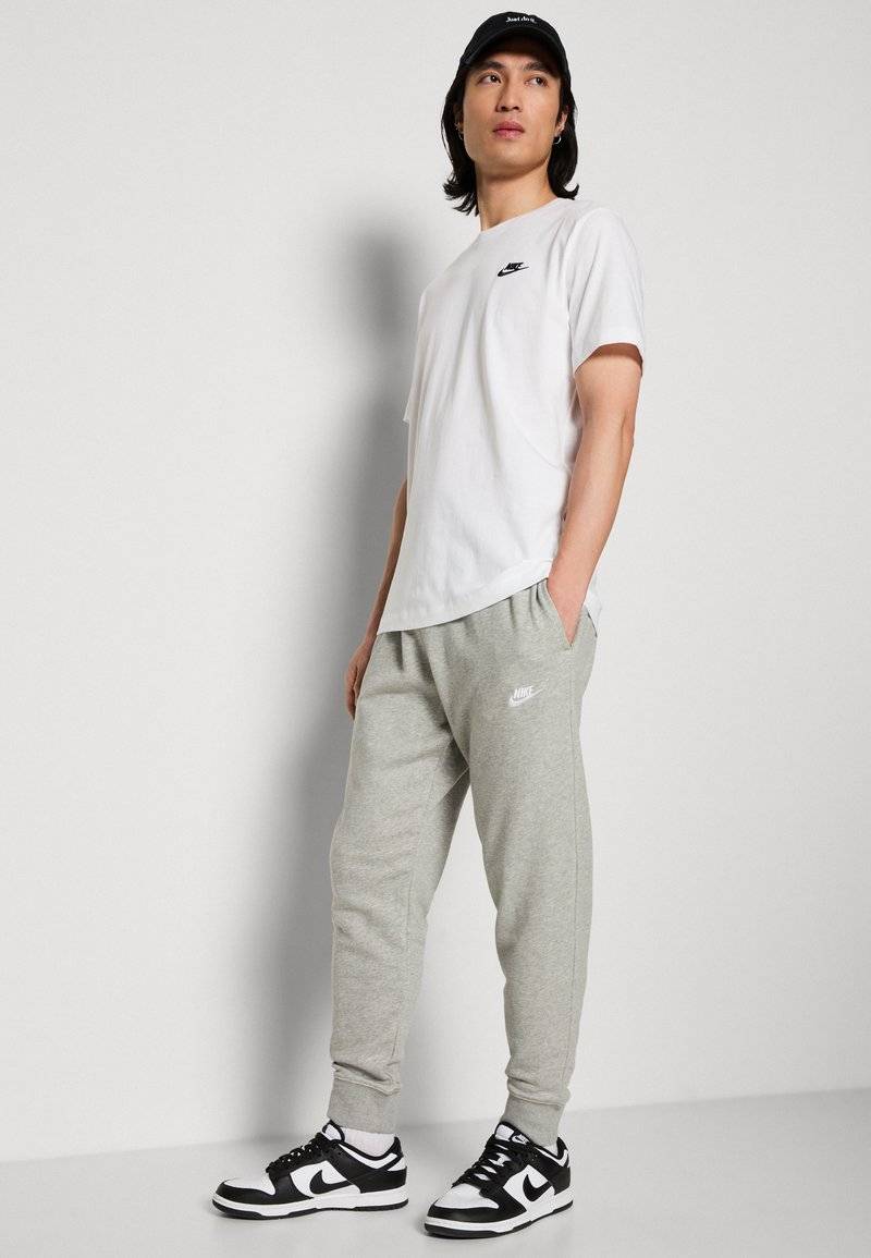 Nike Sportswear Nike Sportswear CLUB JGGR FT - Tracksuit bottoms Zeitbegrenzte Promotion