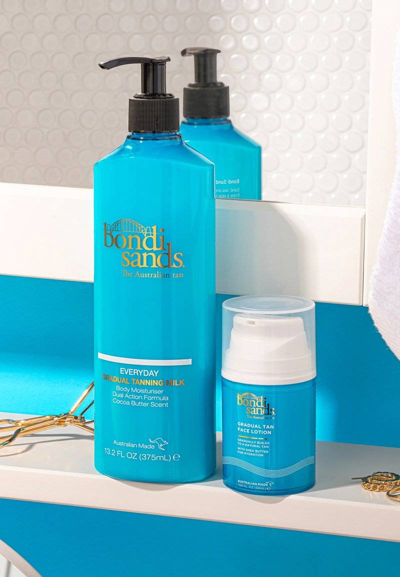 Bondi Sands Bondi Sands BONDI SANDS EVERYDAY GRADUAL TANNING MILK - Self tan - white Exklusive Angebote