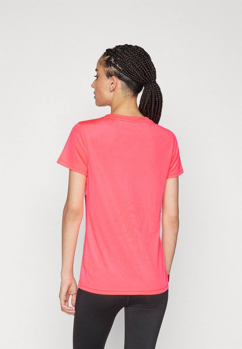 Puma Puma PERFORMANCE TEE - Sports T-shirt - sunset glow Nur für heute