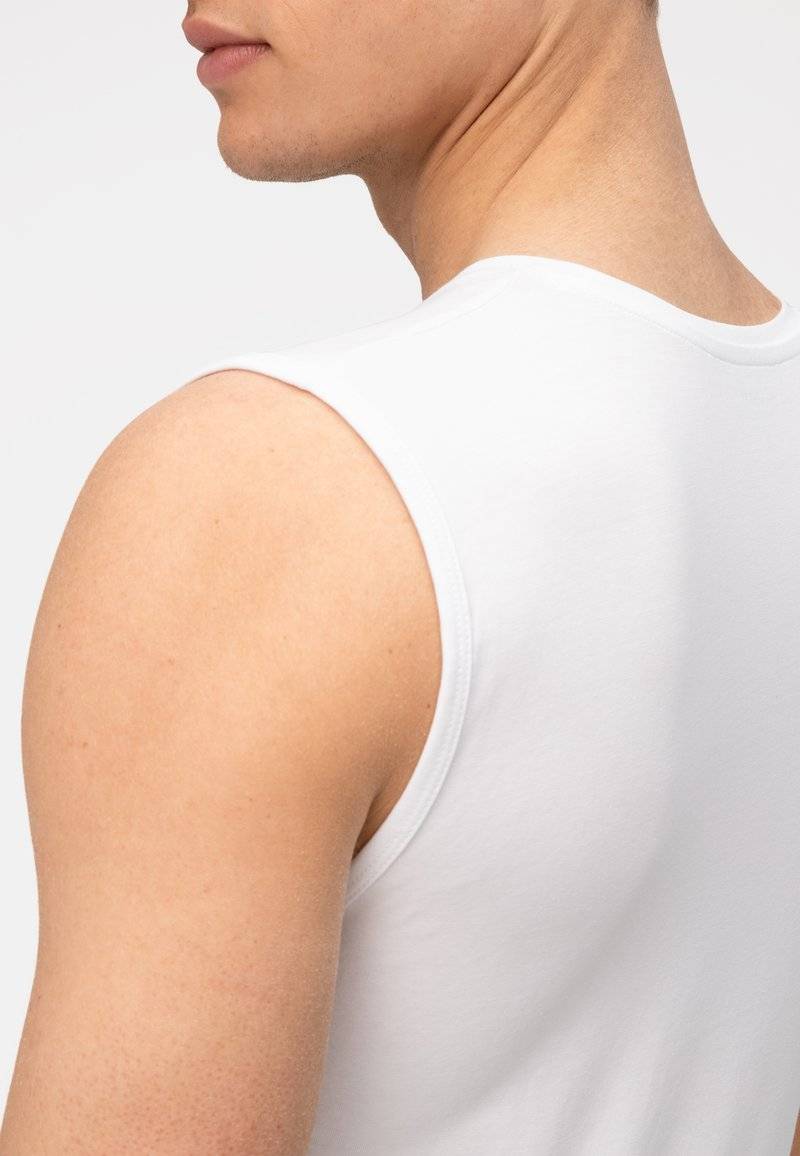 OLYMP OLYMP BODY FIT - Undershirt - white Nur noch ein Tag übrig