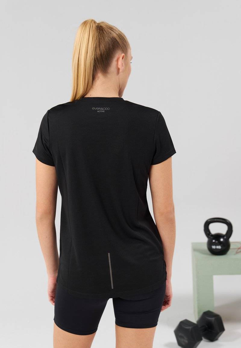 Even&Odd active Even&Odd active Basic T-shirt - black Speichern exportieren